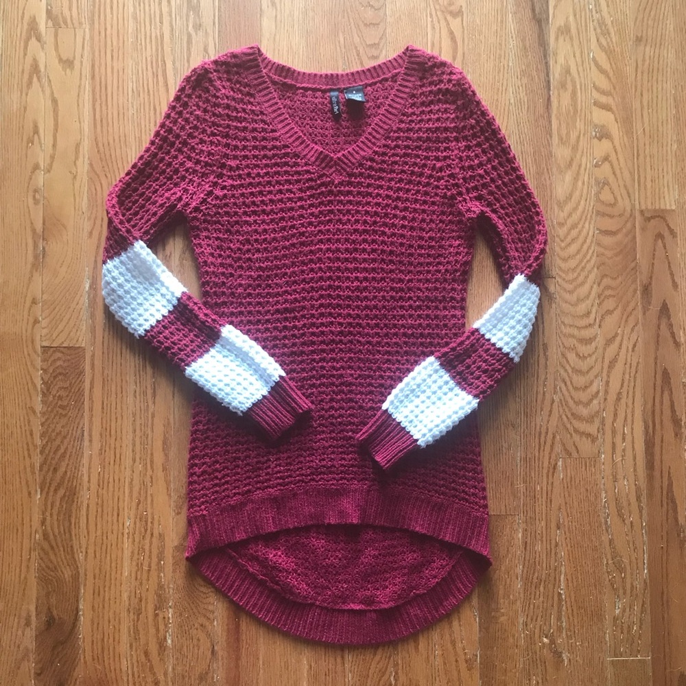 Maroon sweater